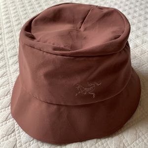 Palace Arc’teryx Sinsolo Hat Purple